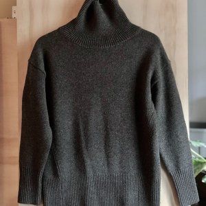 ARITZIA Nicholas wool cashmere oversized chunky knit sweater size XS